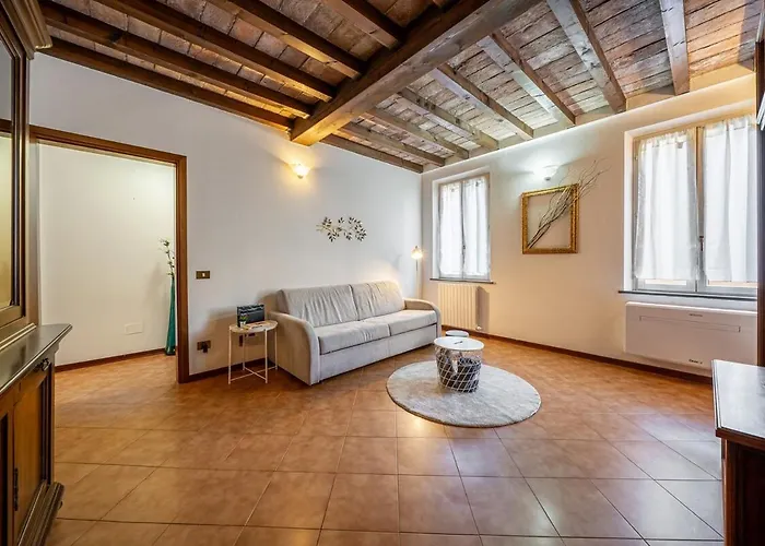 Centro Storico - Eleganza Rustica In Appartement Modène