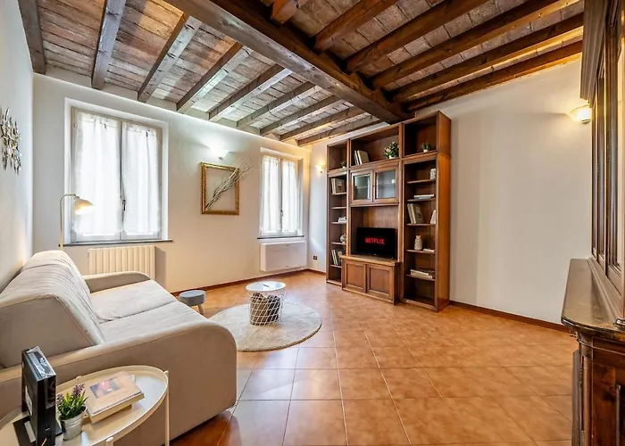 Centro Storico - Eleganza Rustica In Appartement Modène